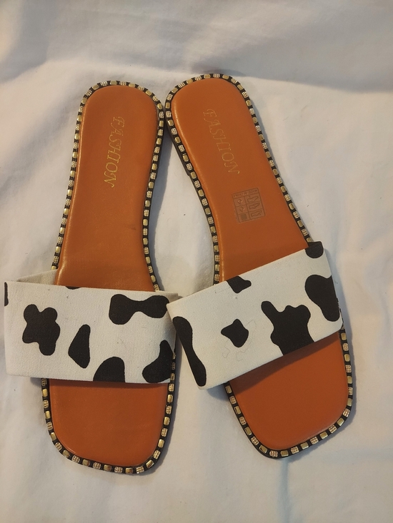 Fashion Brand Company Shoes - Fashion Brand Company Boho Cow-Print Slide Sandals in White and Black